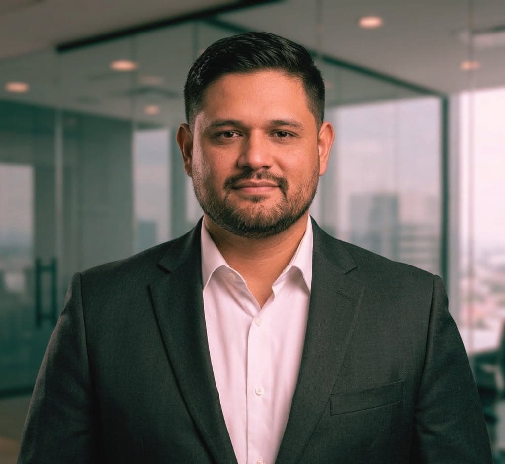 Juan Miranda — Fundador y director de operaciones